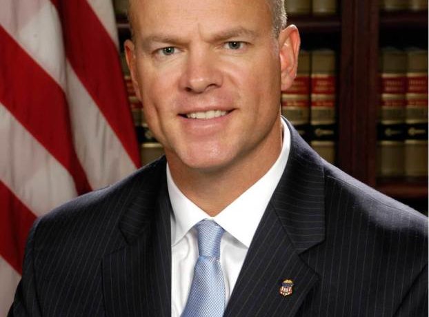 Governor Mead Continues Funding for Veteran Tuition Program