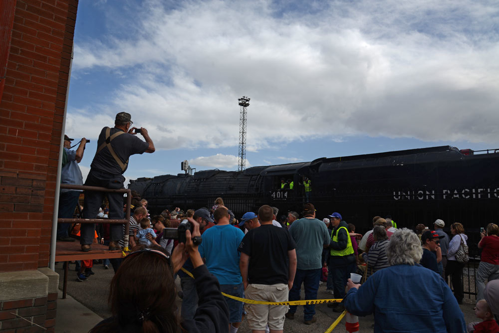 Green River community turns out to greet Big Boy 4014; Scheduled to arrive in Rock Springs at 7:30 p.m.