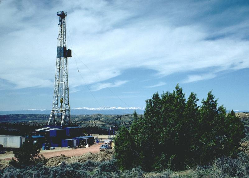 Enzi and Mead critical of new fracking rules announced by BLM