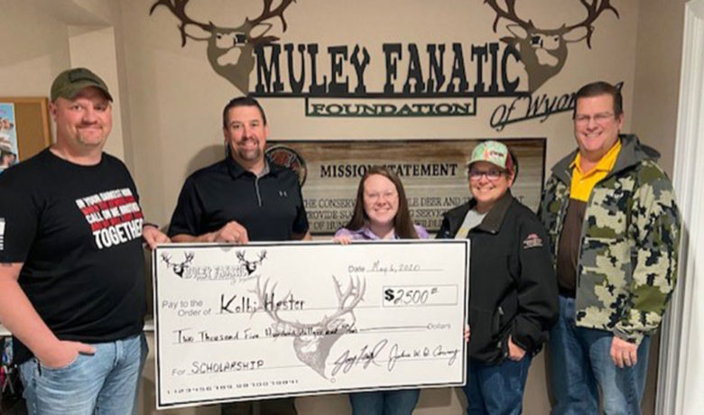 Muley Fanatic Foundation Awards Inaugural Conservation Scholarship to Green River Senior