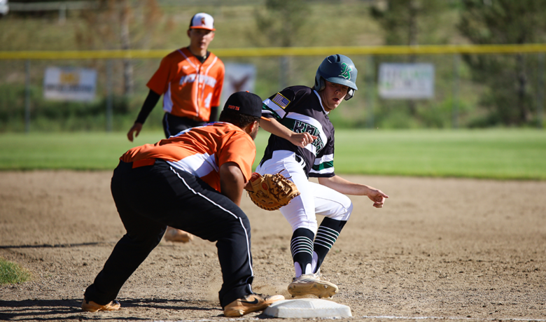 Knights, Sand Puppies Battle in Doubleheader
