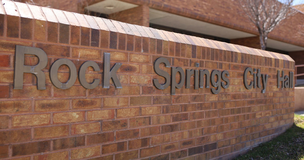 Rock Springs Council will Receive Annual Reports, Vote on Maverik Liquor License
