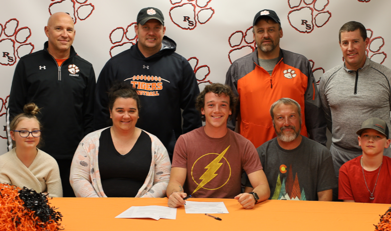 Hymas Commits to Minot State University