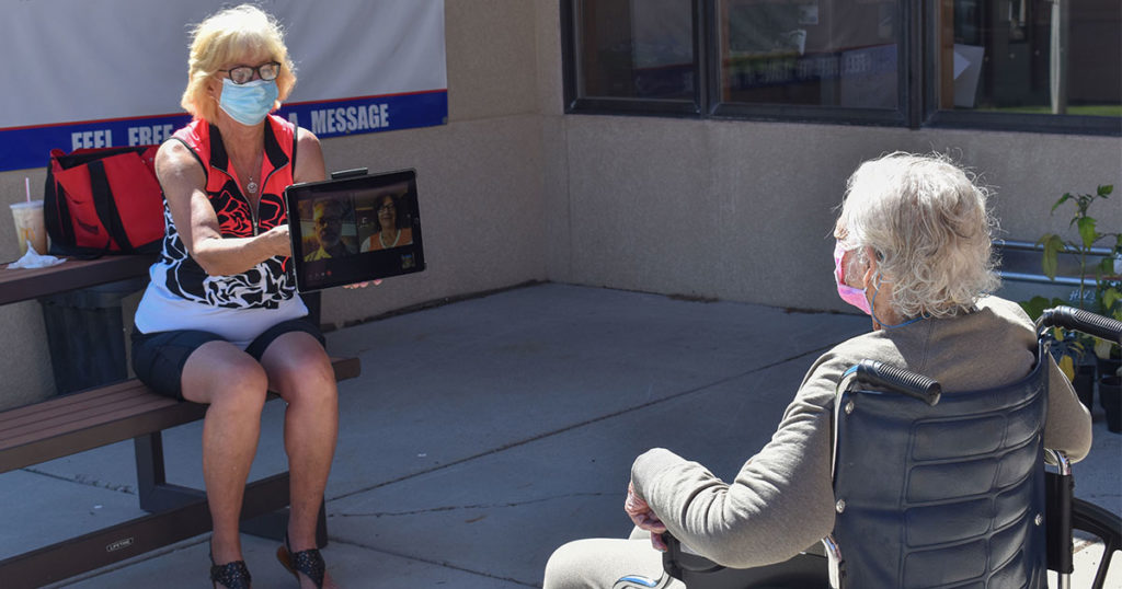 Family is Thankful for Outdoor Visits