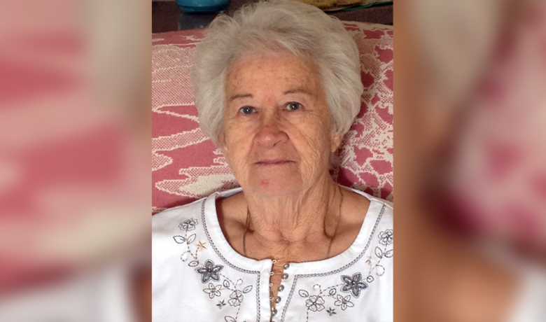 Afton Smethhurst (March 27, 1938 – July 15, 2020)