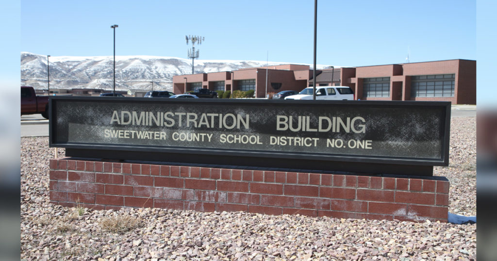Free & Reduced Meal Applications and Internet Assistance Now Available In SCSD No. 1