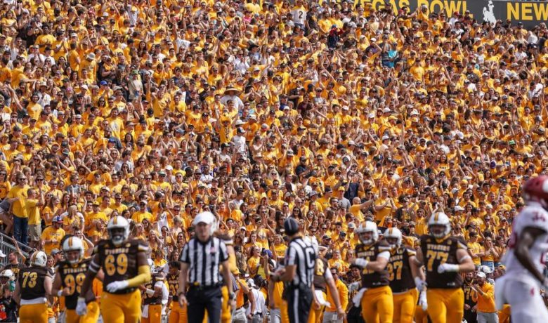 Mountain West Finalizes Decision: UW Football to Play 10 Games