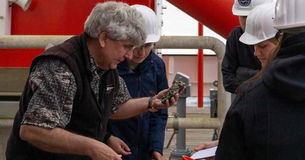 UW Professor Helps Discover Volcano on Indian Ocean Seafloor