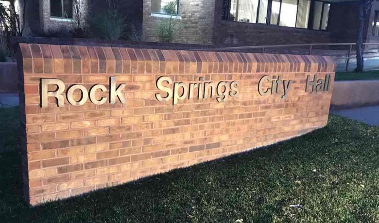 Rock Springs Council Considers Airport Transfer, Liquor License Requests Tuesday