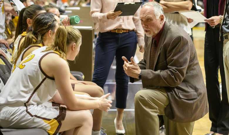 Three Players Sign With Cowgirls Basketball