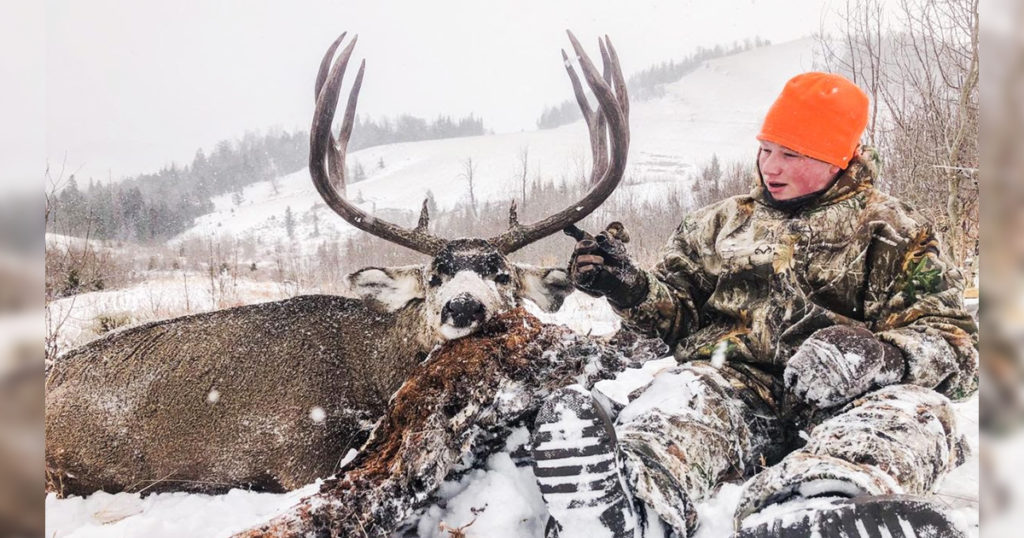 Muley Fanatics Host 18 Hunts this Year for Youth with Life-Threatening Illness
