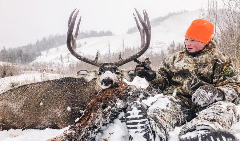 Muley Fanatics Host 18 Hunts this Year for Youth with Life-Threatening Illness