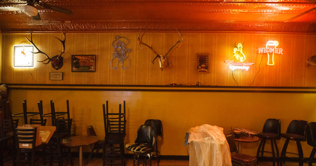 Bars and Restaurants Ordered to Close at 10pm With Recent Changes