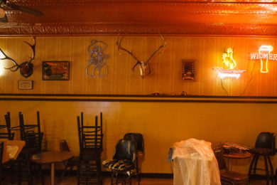 Bars and Restaurants Ordered to Close at 10pm With Recent Changes