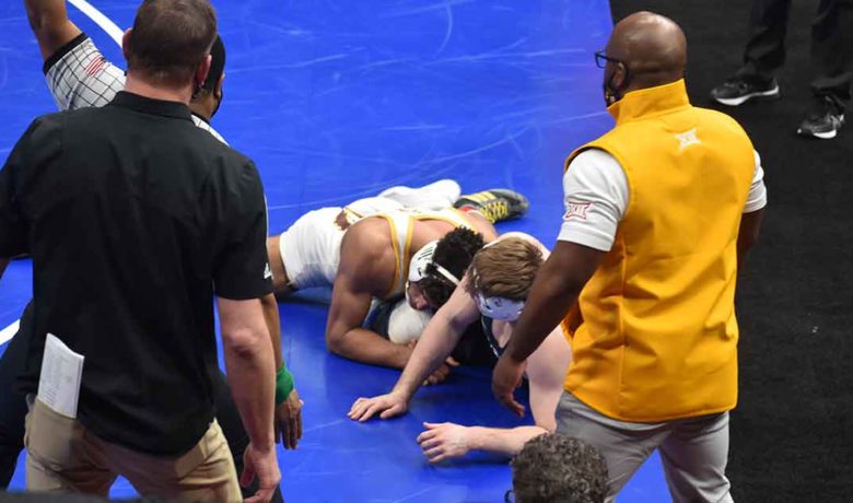 UW Wrestler Finishes Eighth at NCAA Championships