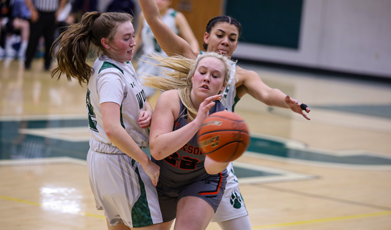 Lady Wolves Throttle Jackson in Opening Game of Regionals