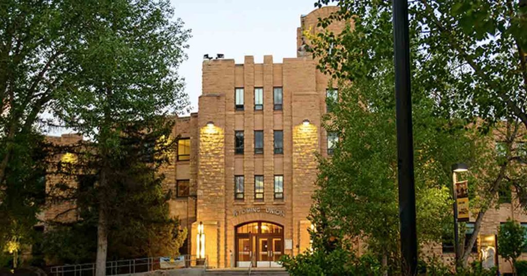 Many Uinta County Students Named to UW Honor Rolls