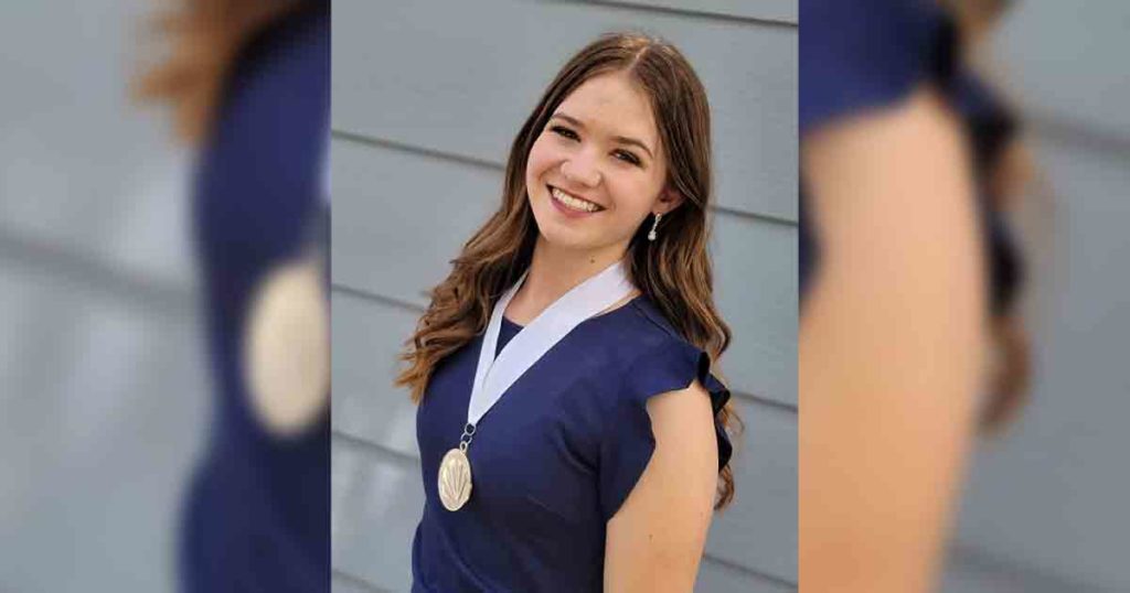 GR Graduate Enjoys Distinguished Young Women National Competition
