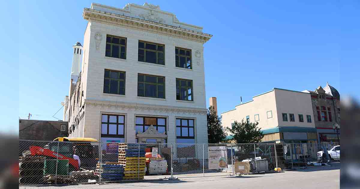 First Security Bank Building Purchase Agreement Again on Rock Springs Agenda Tuesday
