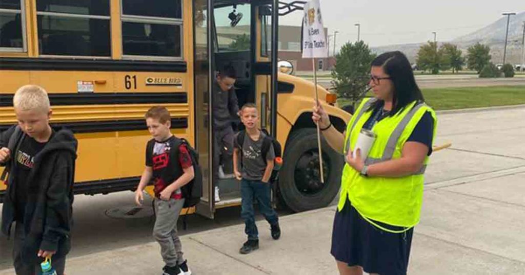 Survey Reveals Wide Support of Four-Day School Week