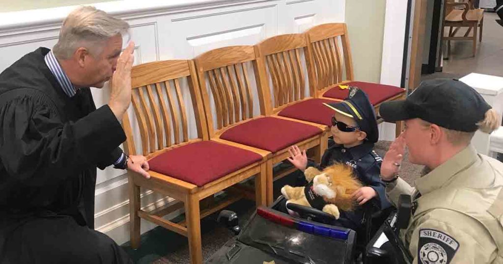 Four-year-old Pinedale Boy Sworn in as Honorary Junior Deputy