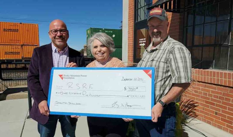 Rocky Mountain Power Donates $3,500 to Snowman Stroll Event