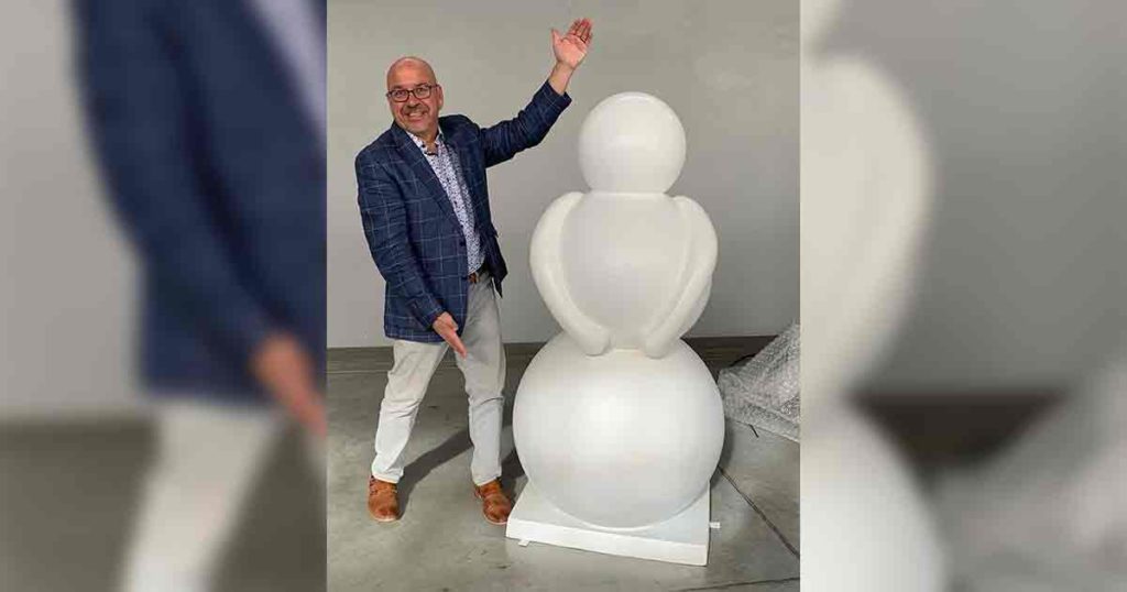 Fiberglass Snowmen for Inaugural Stroll Have Arrived