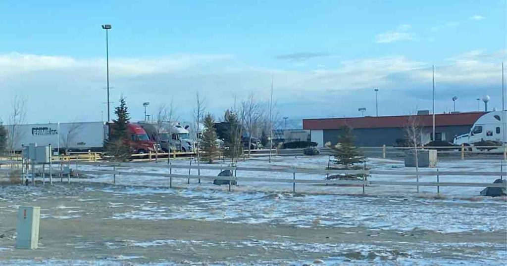 Stranded Trucker Thanks Rock Springs Residents for Their Hospitality
