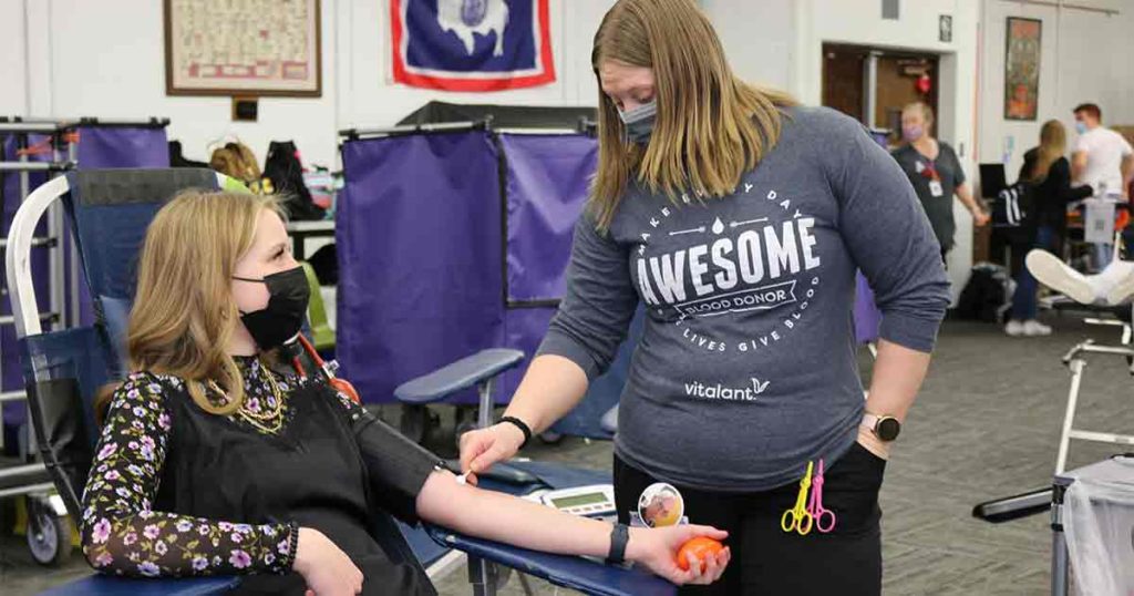 Tiger and Wolf Pride Shown During Blood Drive Challenge