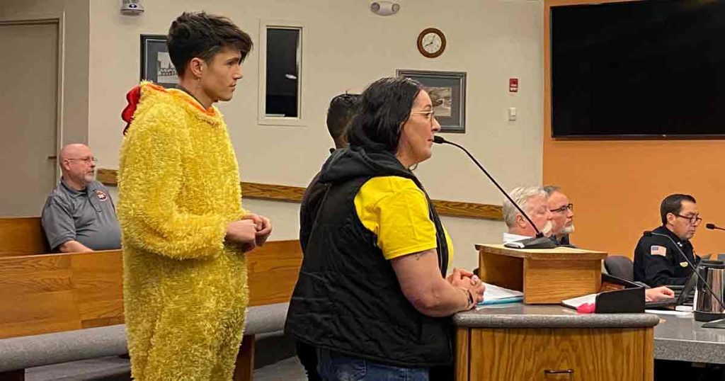 Chicken Conversation Continues at Council Meeting