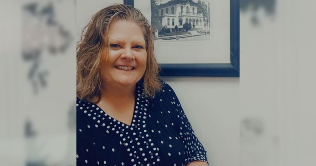 Donnalee Bobak – R