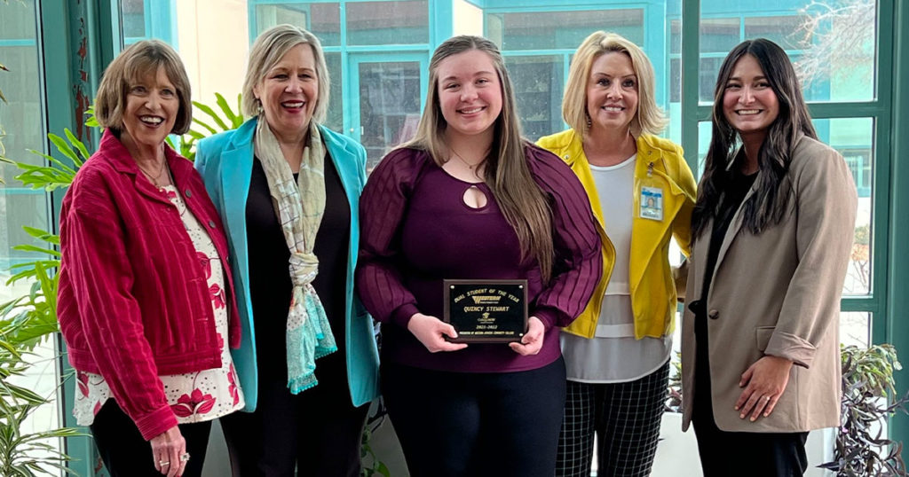 Quincy Stewart Honored as Western’s Dual Student of the Year