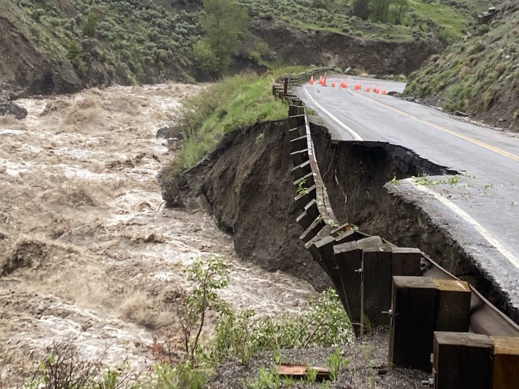 [PHOTOS] All Entrances to Yellowstone National Park Temporarily Closed Due to Heavy Flooding, Visitors Being Evacuated