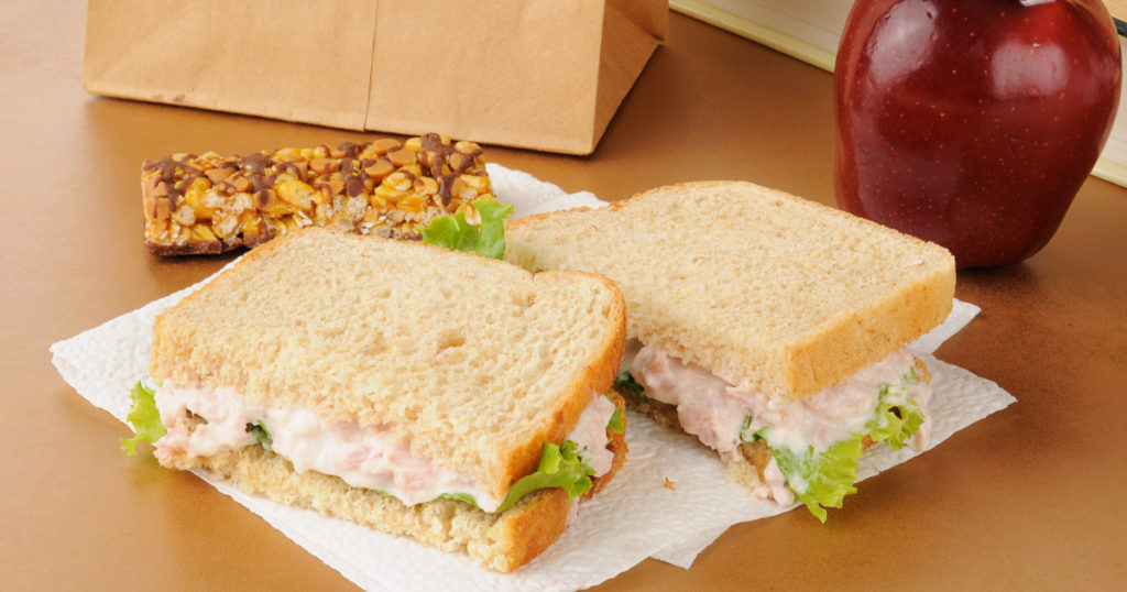 School Districts Provide Free Meals Throughout Summer