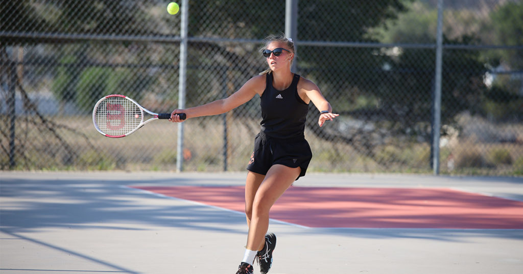 Lady Tigers Tennis Sweep Torrington
