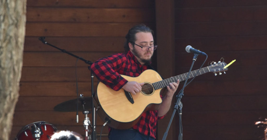 Musician Steve Davis Wins Wyoming Singer-Songwriter Competition