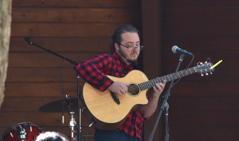 Musician Steve Davis Wins Wyoming Singer-Songwriter Competition