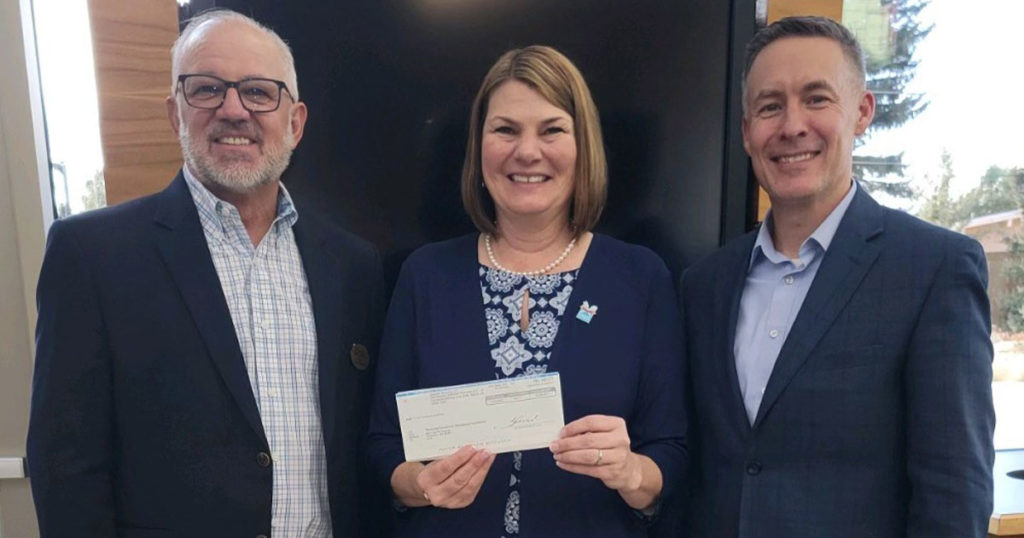 Sisecam Makes $10,000 Donation to Wyoming Hunger Initiative