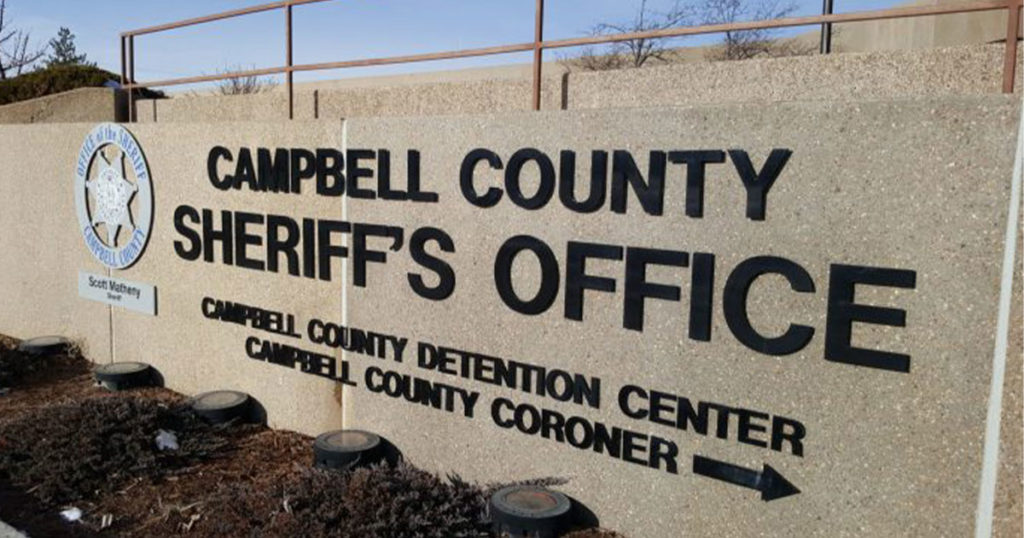 Wyoming Woman Fends Off Man With Machete