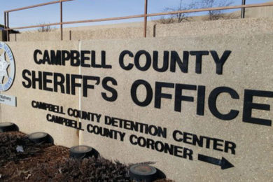 Wyoming Woman Fends Off Man With Machete
