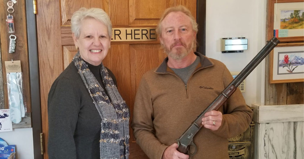 Descendant of Green River Pioneer Visits Sweetwater County Museum