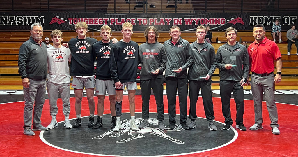 Mustangs Honor Wrestlers Who Survived Grizzly Bear Attack