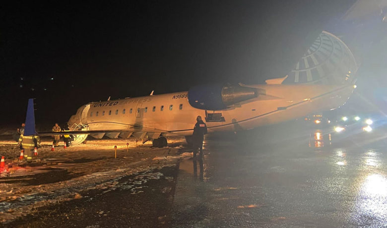 Plane Nearly Slides Off Runway at Southwest Wyoming Regional Airport