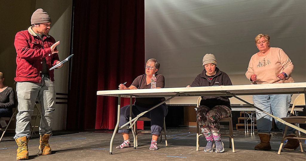 Actors’ Mission to Perform ‘Silent Sky’