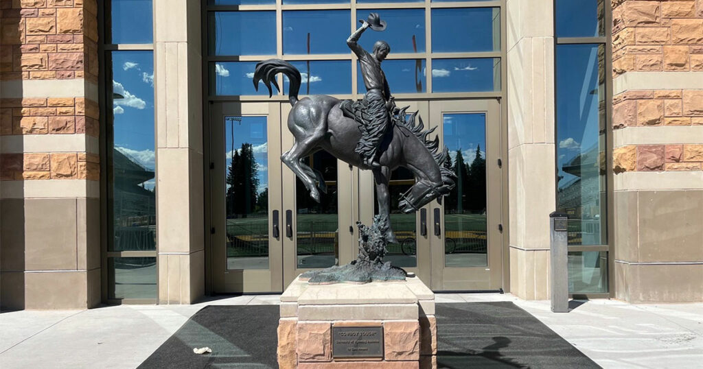 Five Sweetwater County Students Receive UW Scholarships