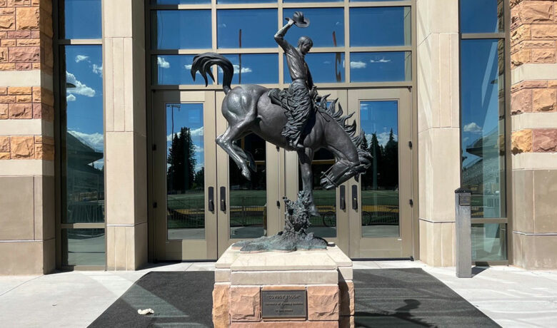 Five Sweetwater County Students Receive UW Scholarships