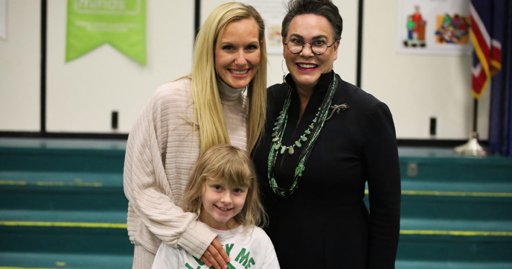 Congresswoman Hageman Visits Green River Elementary School