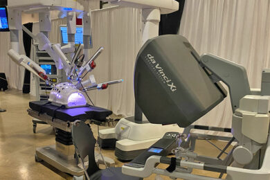 Doctor Shares Experience with New da Vinci Surgical Robot