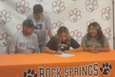 Soccer Standout Aubrey Yantis Signs with LCCC