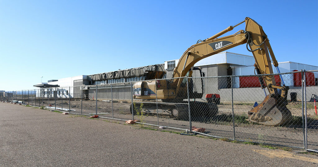 SweetwaterNOW News Show: Temporary Airport Terminal